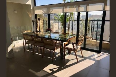Apartamento à venda com 209m², 2 quartos e 3 vagas