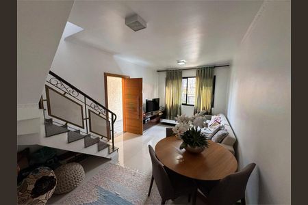 Casa à venda com 3 quartos, 190m² em Jardim Ana Rosa, São Paulo