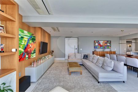 Apartamento à venda com 189m², 3 quartos e 3 vagas