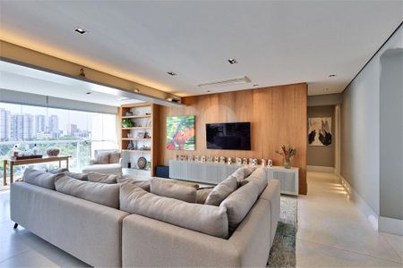 Apartamento à venda com 189m², 3 quartos e 3 vagas