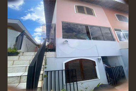 Casa à venda com 198m², 4 quartos e 5 vagas