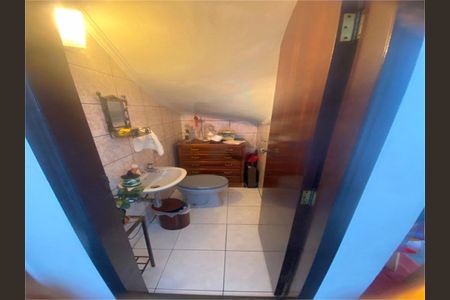 Casa à venda com 4 quartos, 198m² em Vila Ester (Zona Norte), São Paulo