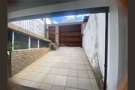 Casa à venda com 4 quartos, 198m² em Vila Ester (Zona Norte), São Paulo