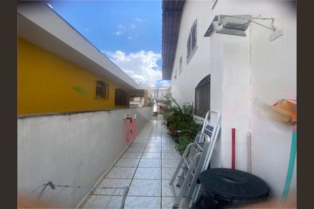 Casa à venda com 198m², 4 quartos e 5 vagas