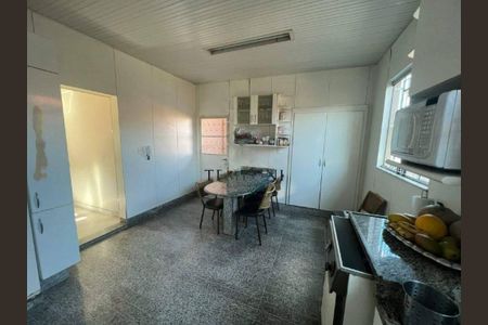 Casa à venda com 4 quartos, 313m² em Renascença, Belo Horizonte