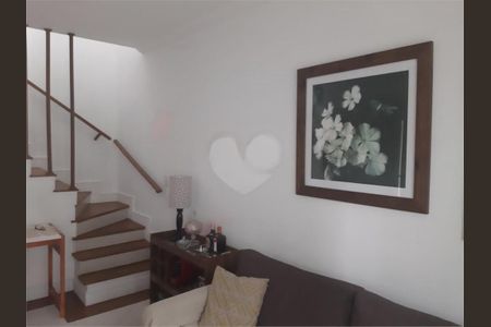 Casa à venda com 70m², 2 quartos e 1 vaga
