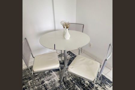 Apartamento à venda com 2 quartos, 51m² em Vila Suzana, São Paulo