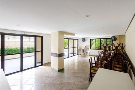 Apartamento à venda com 62m², 2 quartos e 1 vaga