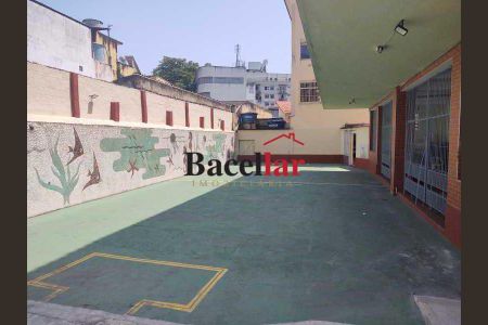 Apartamento à venda com 79m², 2 quartos e 1 vaga