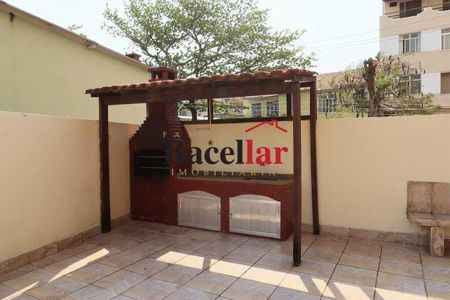 Apartamento à venda com 72m², 2 quartos e 1 vaga