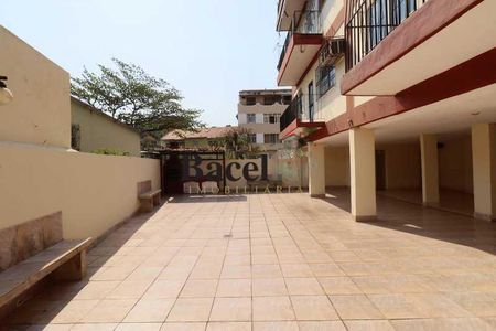 Apartamento à venda com 72m², 2 quartos e 1 vaga