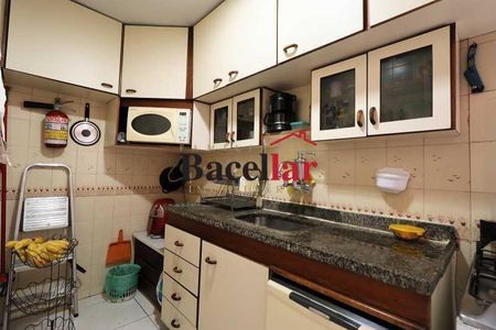 Apartamento à venda com 72m², 2 quartos e 1 vaga