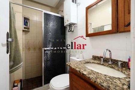 Apartamento à venda com 72m², 2 quartos e 1 vaga