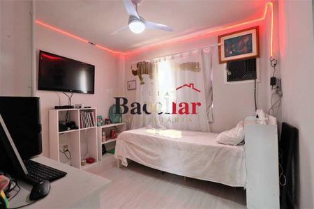 Apartamento à venda com 72m², 2 quartos e 1 vaga