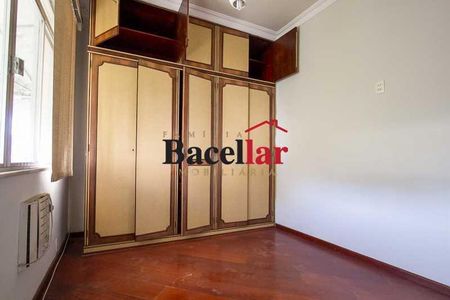 Apartamento à venda com 70m², 2 quartos e sem vaga