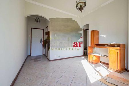 Apartamento à venda com 70m², 2 quartos e sem vaga