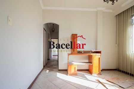 Apartamento à venda com 70m², 2 quartos e sem vaga