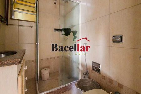 Apartamento à venda com 70m², 2 quartos e sem vaga