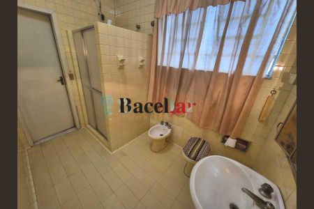 Casa à venda com 609m², 5 quartos e 2 vagas
