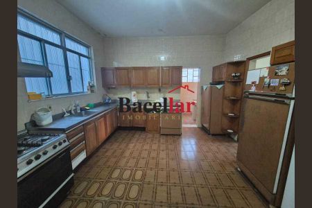 Casa à venda com 609m², 5 quartos e 2 vagas