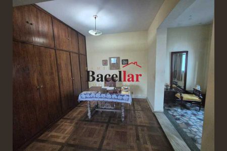 Casa à venda com 5 quartos, 609m² em Vila Isabel, Rio de Janeiro