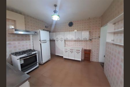 Casa à venda com 4 quartos, 175m² em Vila Palmeiras, São Paulo
