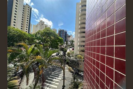 Apartamento à venda com 99m², 3 quartos e 3 vagas