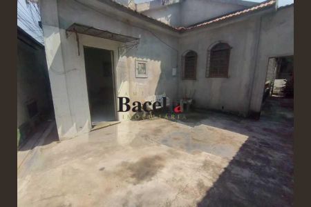 Casa à venda com 152m², 2 quartos e 2 vagas