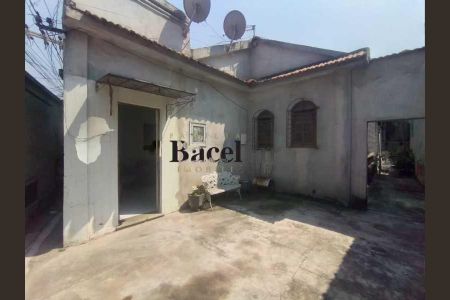 Casa à venda com 152m², 2 quartos e 2 vagas
