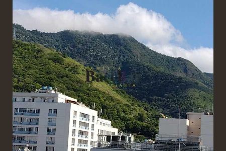 Apartamento à venda com 91m², 3 quartos e sem vaga
