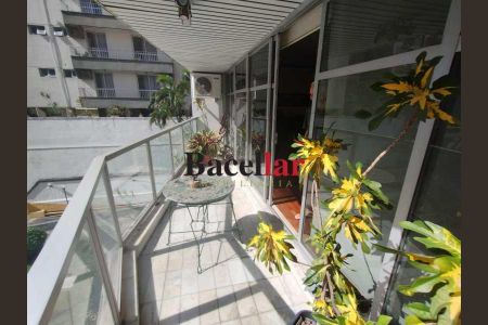 Apartamento à venda com 159m², 4 quartos e 2 vagas