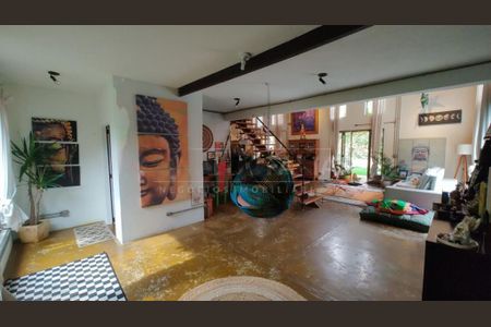 Casa à venda com 4 quartos, 550m² em Interlagos, São Paulo