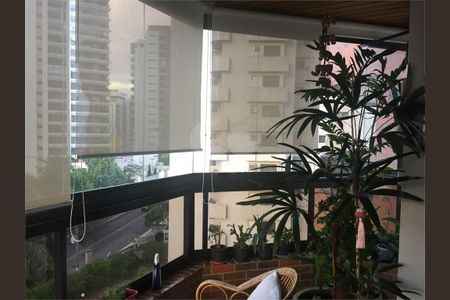 Apartamento à venda com 213m², 3 quartos e 3 vagas