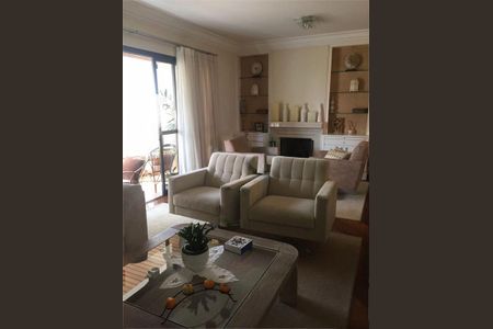 Apartamento à venda com 213m², 3 quartos e 3 vagas