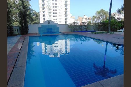 Apartamento à venda com 213m², 3 quartos e 3 vagas