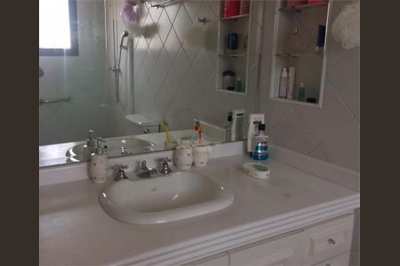 Apartamento à venda com 213m², 3 quartos e 3 vagas