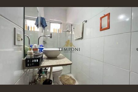 Casa à venda com 244m², 4 quartos e sem vaga
