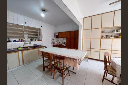 Casa para alugar com 195m², 2 quartos e 2 vagas