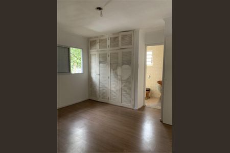 Casa à venda com 3 quartos, 133m² em Vila Alexandria, São Paulo