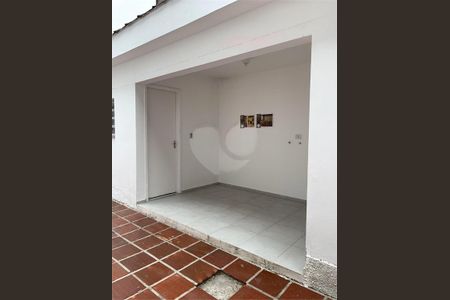 Casa à venda com 3 quartos, 133m² em Vila Alexandria, São Paulo