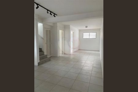 Casa à venda com 3 quartos, 133m² em Vila Alexandria, São Paulo