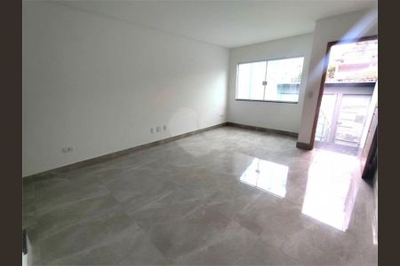 Casa à venda com 3 quartos, 170m² em Vila Paulo Silas, São Paulo