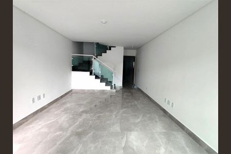 Casa à venda com 3 quartos, 170m² em Vila Paulo Silas, São Paulo