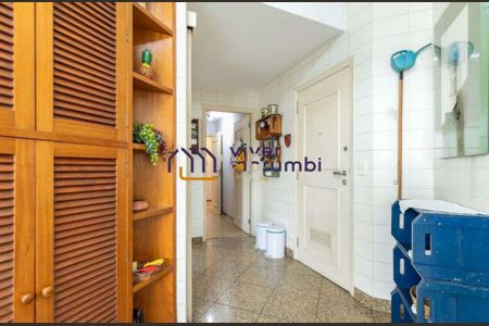 Apartamento à venda com 242m², 4 quartos e 4 vagas