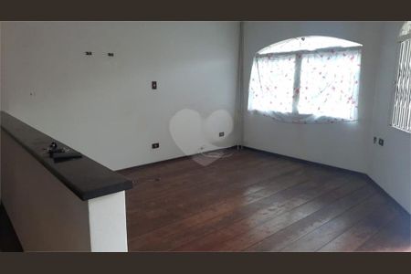 Casa à venda com 3 quartos, 226m² em Vila Curuçá, Santo André