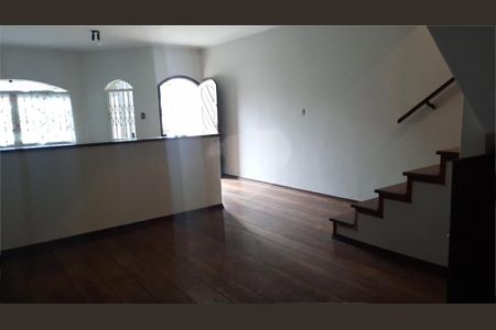 Casa à venda com 3 quartos, 226m² em Vila Curuçá, Santo André