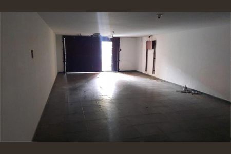 Casa à venda com 3 quartos, 226m² em Vila Curuçá, Santo André