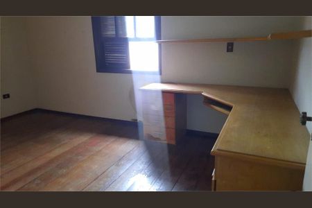 Casa à venda com 3 quartos, 226m² em Vila Curuçá, Santo André