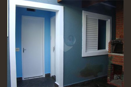 Casa à venda com 120m², 2 quartos e 5 vagas