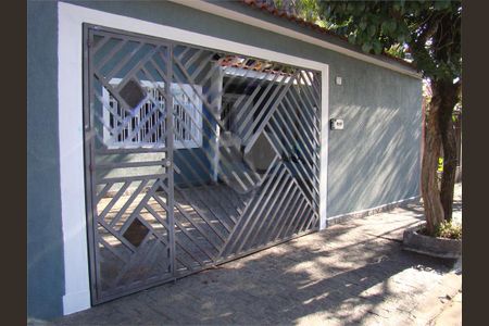 Casa à venda com 120m², 2 quartos e 5 vagas